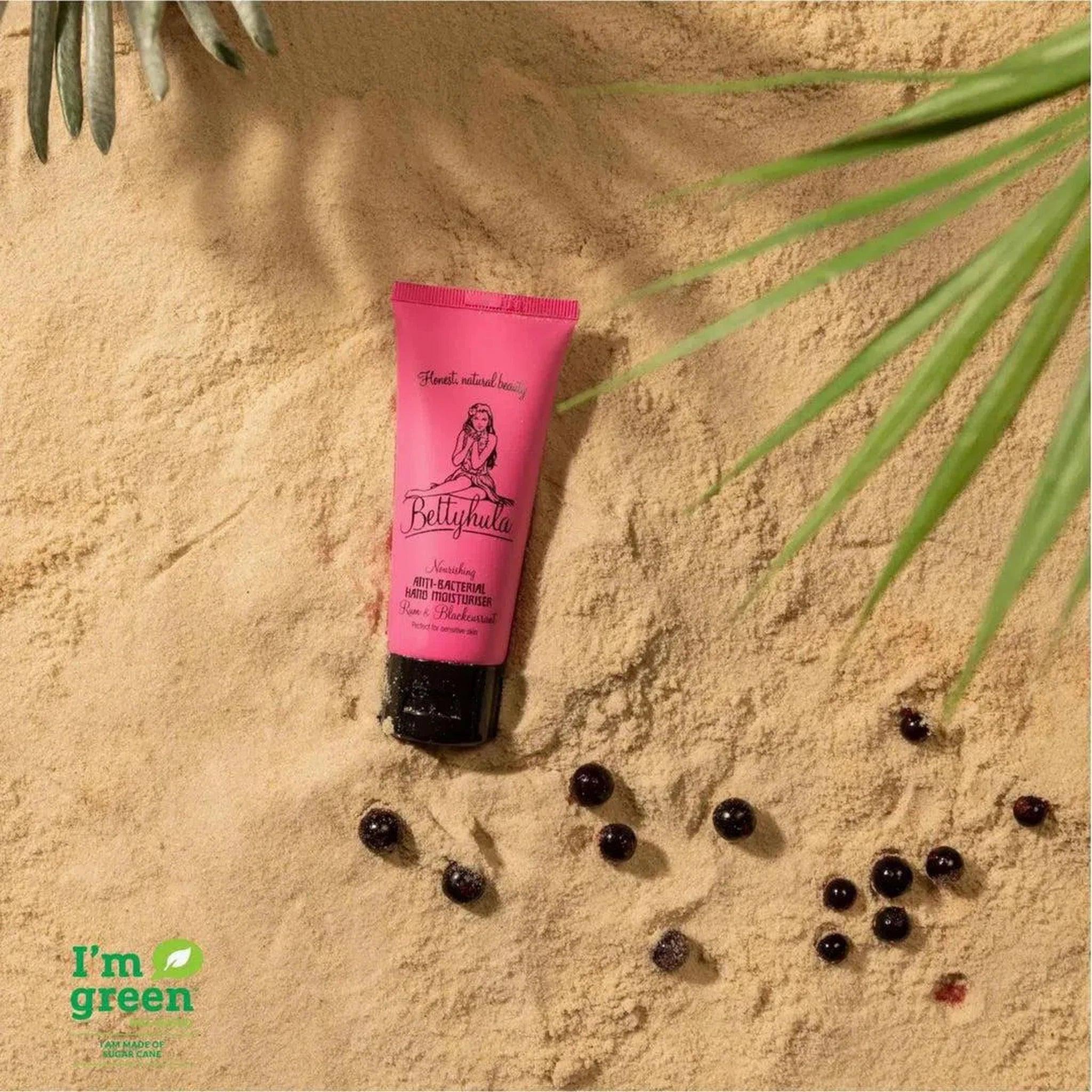 Nourishing Anti-Bacterial Hand Cream in Rum & Blackcurrant