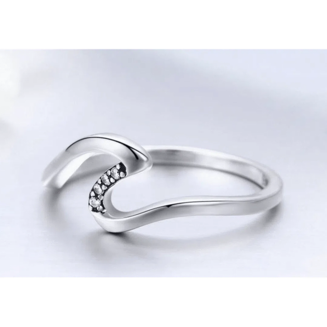 Crystal Wave Ring in Sterling Silver - Oceanista